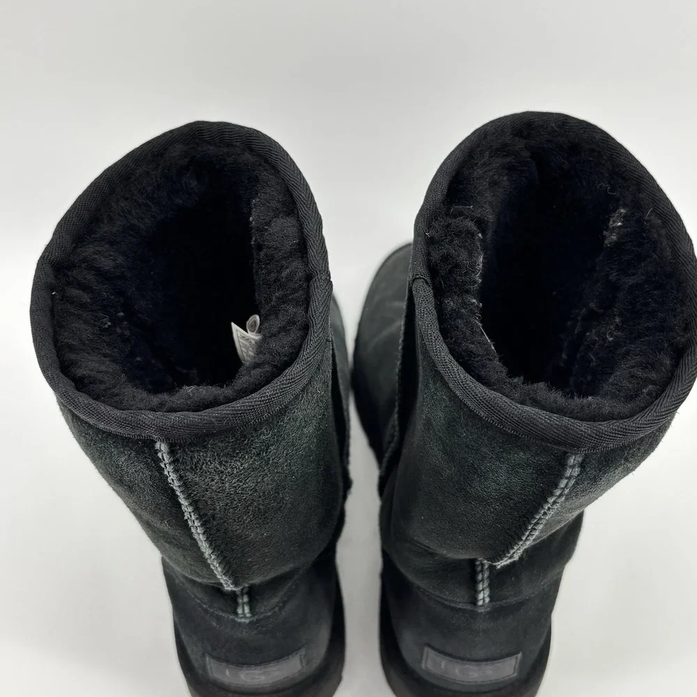 Ugg Women's Size 9‎ Classic Short II 1016223 Suede Sheepskin Boots UK7.5 EU40